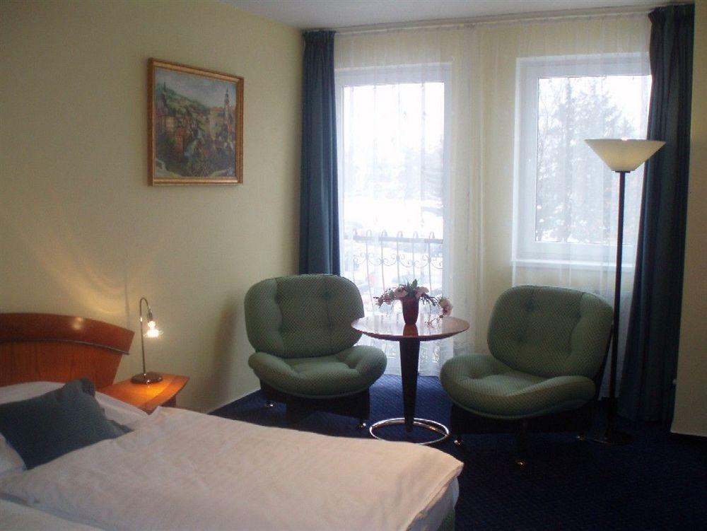 Hotel Savoy Чешка Будьовица Екстериор снимка