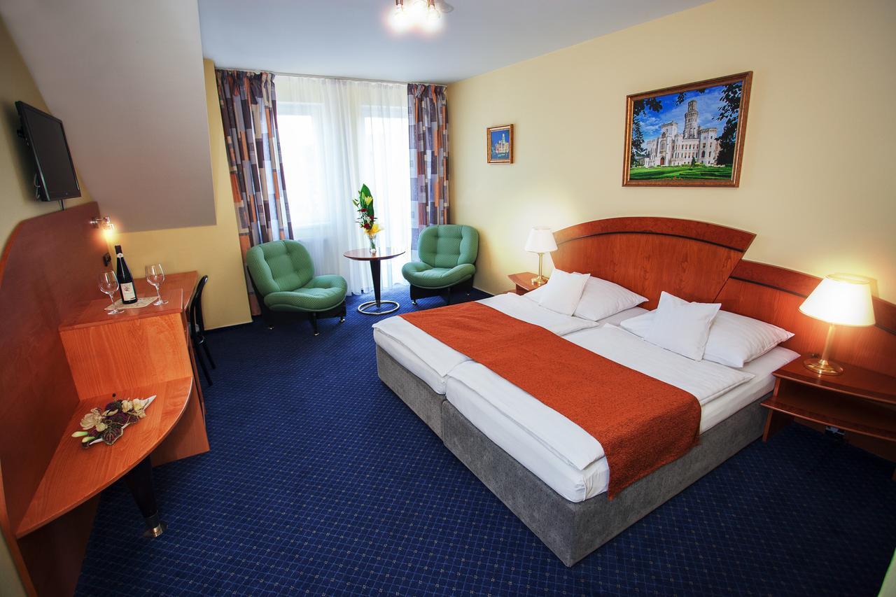 Hotel Savoy Чешка Будьовица Екстериор снимка