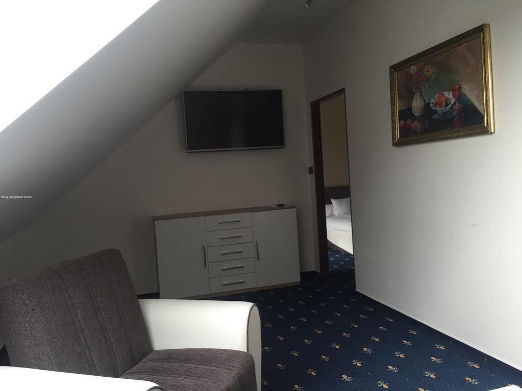 Hotel Savoy Чешка Будьовица Екстериор снимка